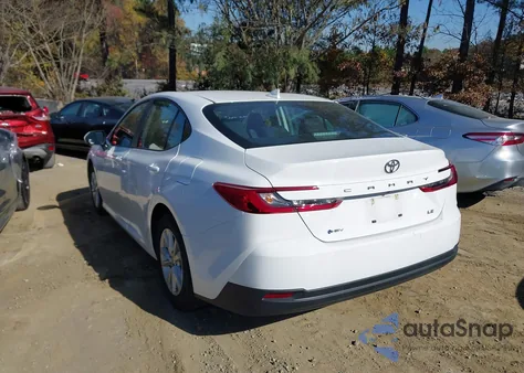 2025 Toyota Camry Le из США, поврежденный, VIN 4T1DAACK3SU042056